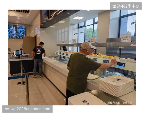 单客平均等待时长超12分钟：现有餐饮售卖点效率已触及大型体育场馆的服务上限